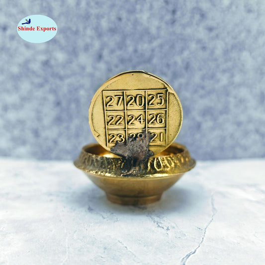 SHINDE EXPORTS Shirdi Saibaba Figure Golden Brass Diya for puja for Home Decor (4cm Siting Style Diya)