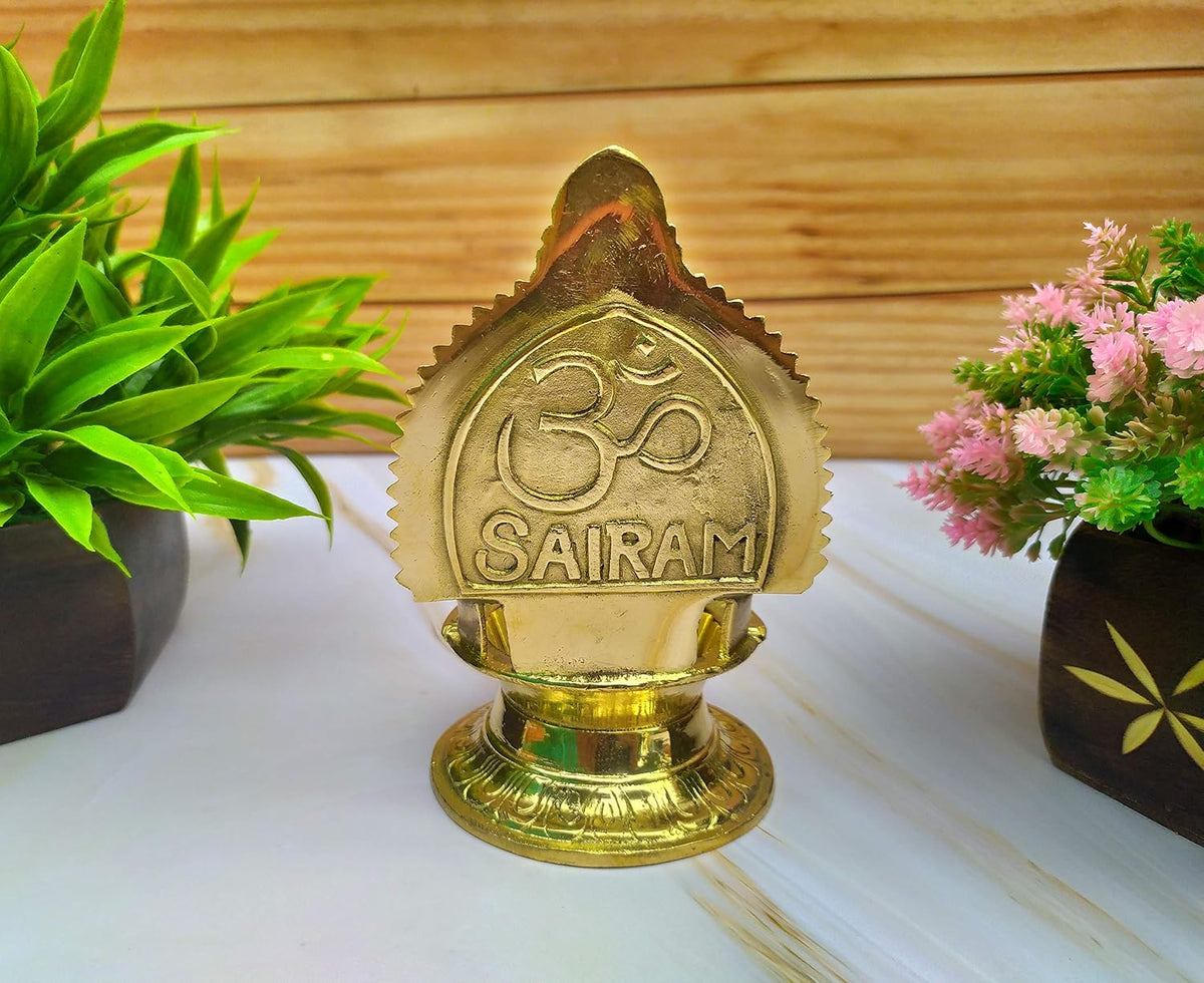 SHINDE EXPORTS Shirdi Saibaba Figure Golden Brass Diya for puja for Home Decor (Design 1)