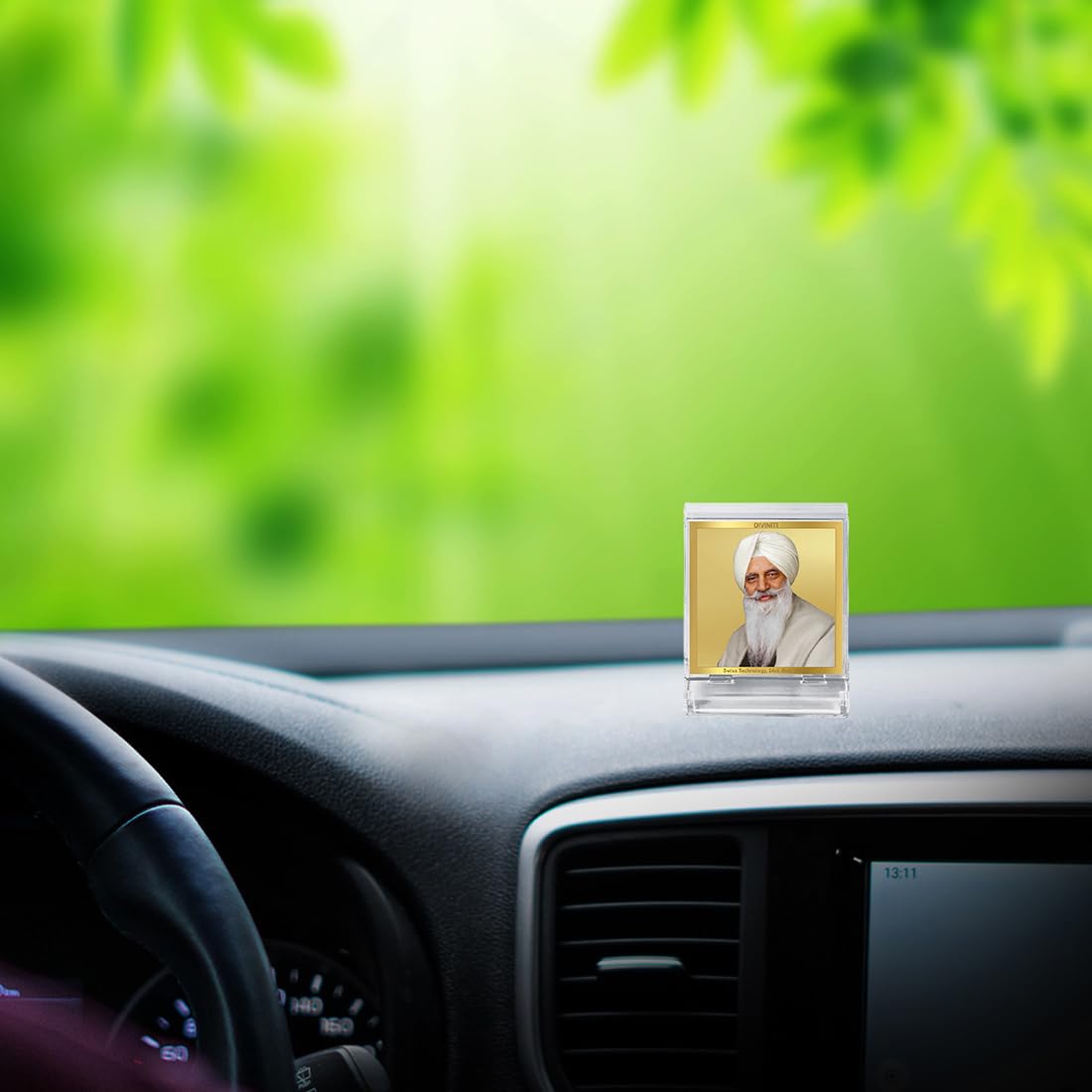 DIVINITI 24K Gold Plated Religious Car Dashboard Frame | Premium God Idol Frame for Car, Home Mandir & Office Table | Spiritual Gift, Decorative Showpiece | Radha Soami