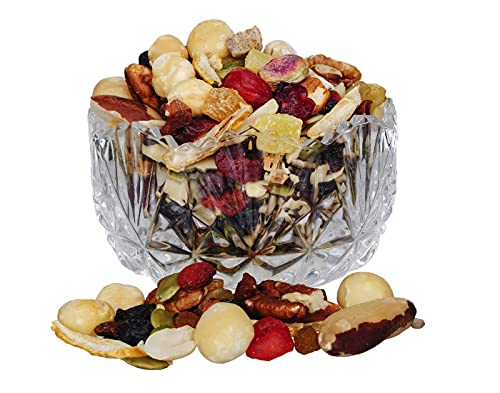 NatureVit Mixed Berries, Nuts and Seeds 1 Kg | Super Trail Mix with 20+ Assorted Ingredients | Dry Fruit, Super Seeds & Dried Fruits Combo | Immunity Booster Snack