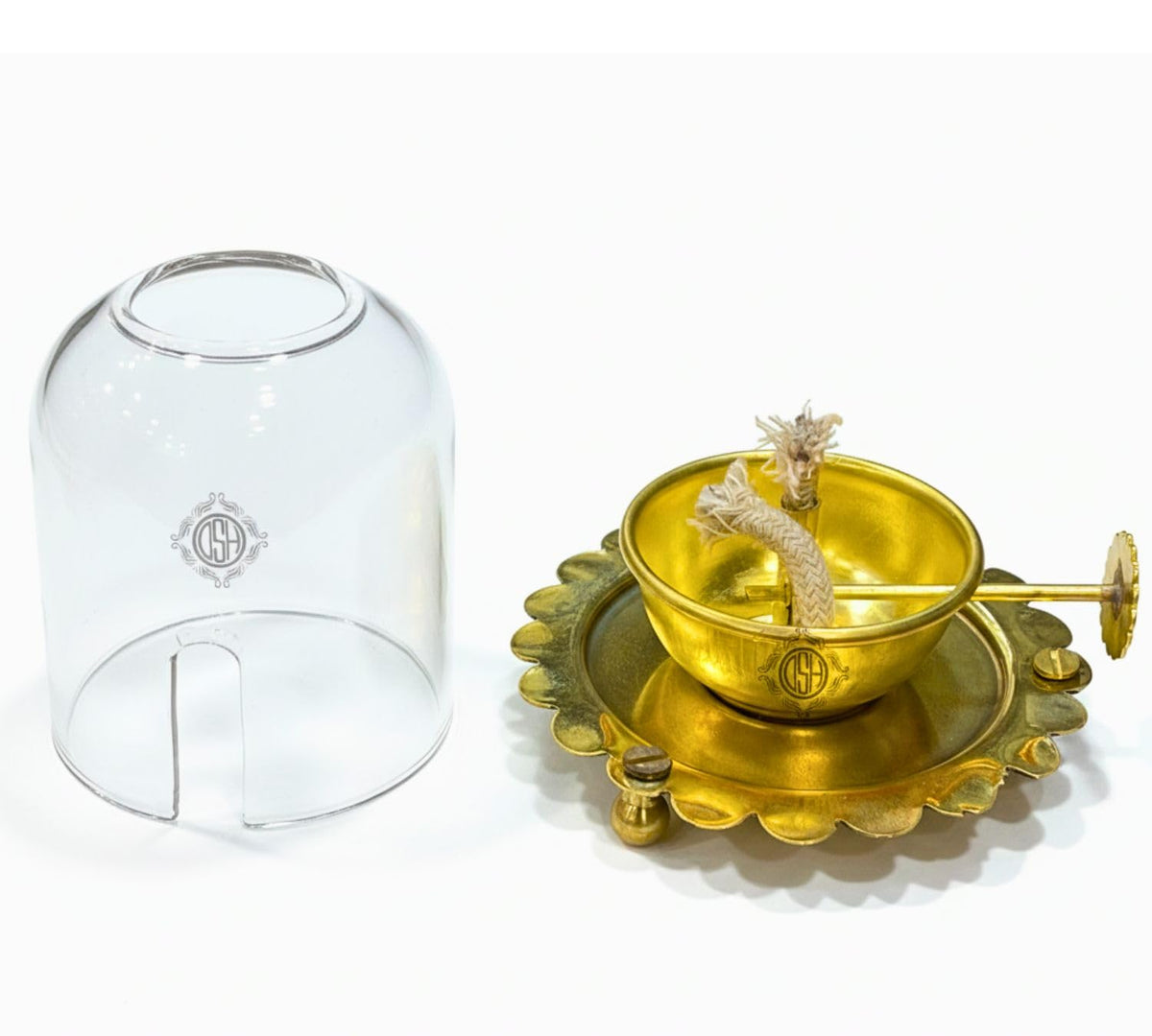 DSH Brass Akhand Diya with Adjustable Bati for Puja Decorative Brass & Glass Oil Lamp with Screw Lever Lantern Diya with Glass Cover for Prayers Home Decor and Diwali Festive Gifts. (Small)