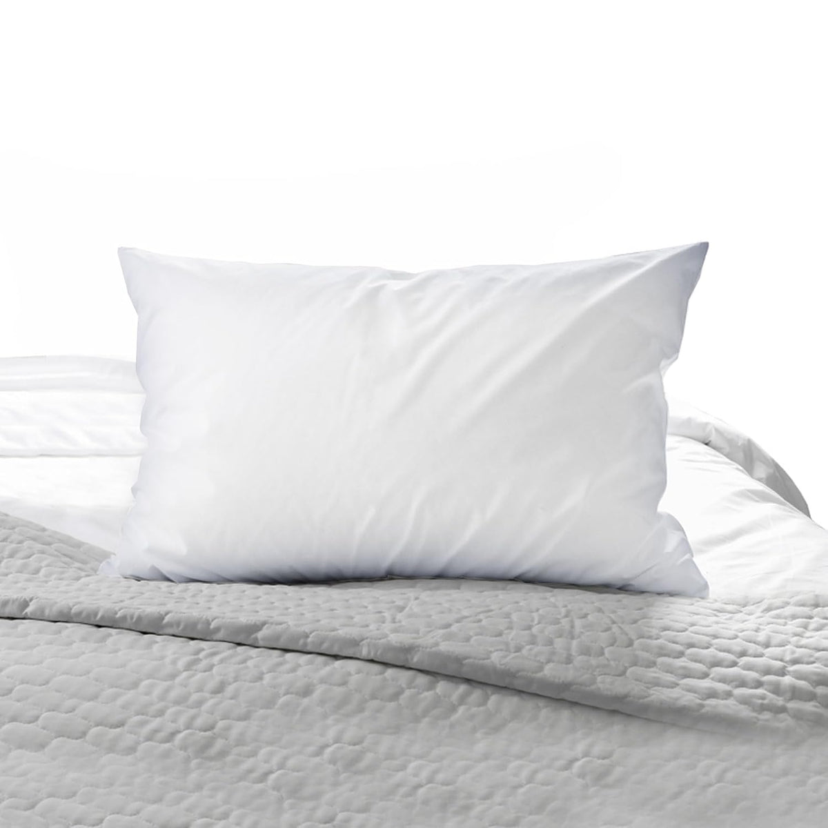 OYO BABY Ultra Soft Terry Waterproof Pillow Protector Cover with Zipper | Dust Mite & Bed Bug Proof | Oil & Spill Protection | Breathable & Durable | Standard Size 18 x 28 Inch | White | Pack of 1