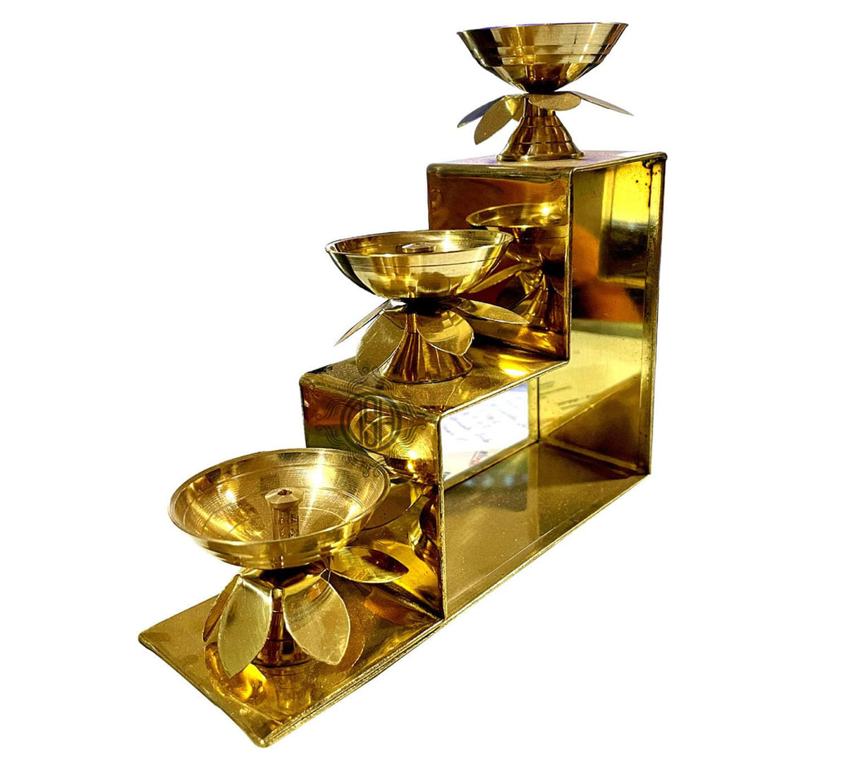DSH CRAFTING YOUR CURIOSITY Brass Diya Oil Lamp for Puja Home Office Mandir Akhand Jyot Diya Deepak for Diwali Festival Gift Item