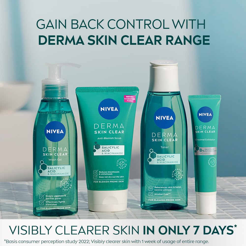 NIVEA Derma Skin Clear Face Toner with Salicylic Acid & Niacinamide, Cleansing & Hydrating Toner for Visible Clearer Skin in 7 Days, Controls Oiliness, Removes Impurities, Blemish-Prone Skin, 200 ml