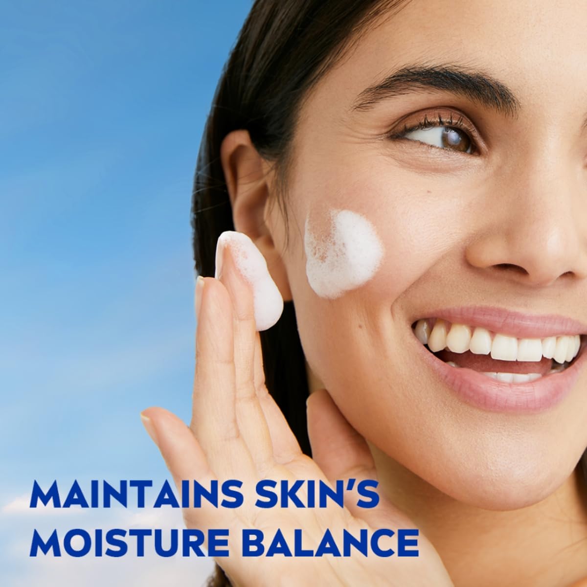 NIVEA Luminous Even Glow 2% AHA Face Wash | Oil-Free Cleanser with Aloe Vera & Guarana Extracts | Deep Cleansing Face Wash for Oily, Normal & Sensitive Skin | Exfoliating Brightening Face Cleanser for Women & Men | 50ml