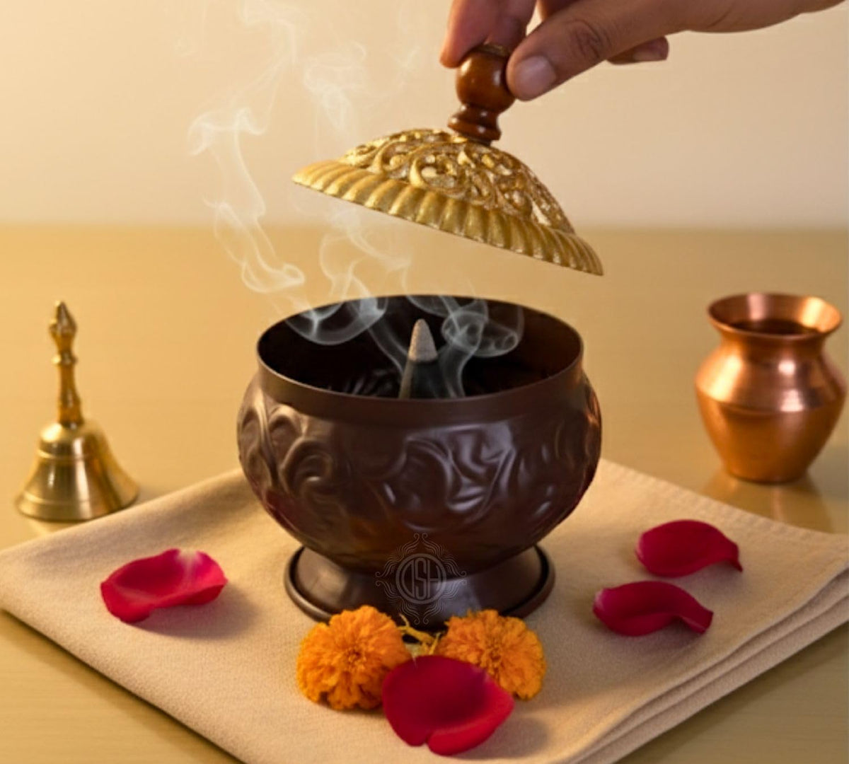 DSH Incense Burner Home Purifying Loban Dhoop Dani Dhuni for Home and Office Kapoor Dani for Puja Sambrani Dhoop Holder. (Svardhuni Gold)