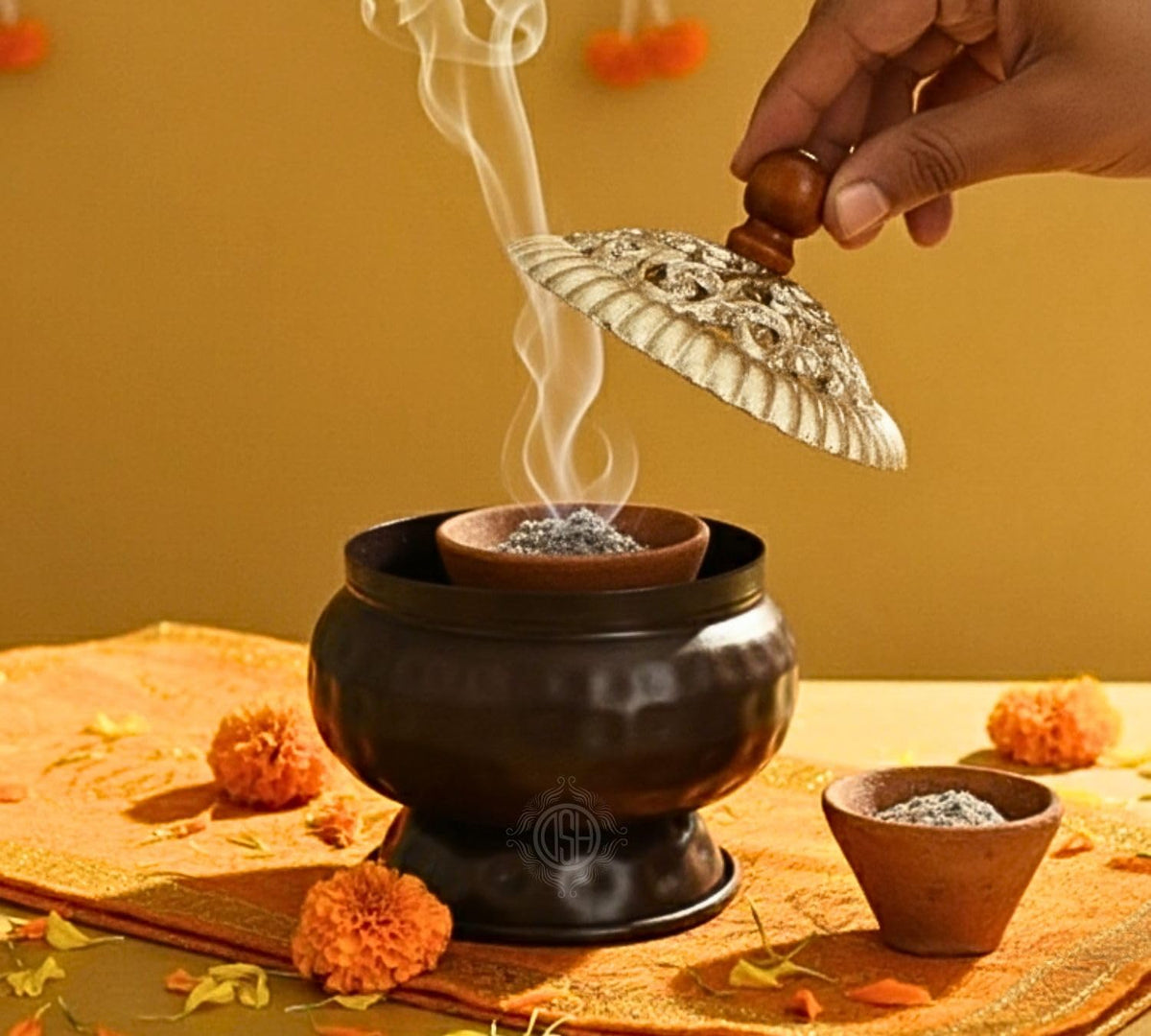 DSH Incense Burner Home Purifying Loban Dhoop Dani Dhuni for Home and Office Kapoor Dani for Puja Sambrani Dhoop Holder. (Suradhuni Silver)