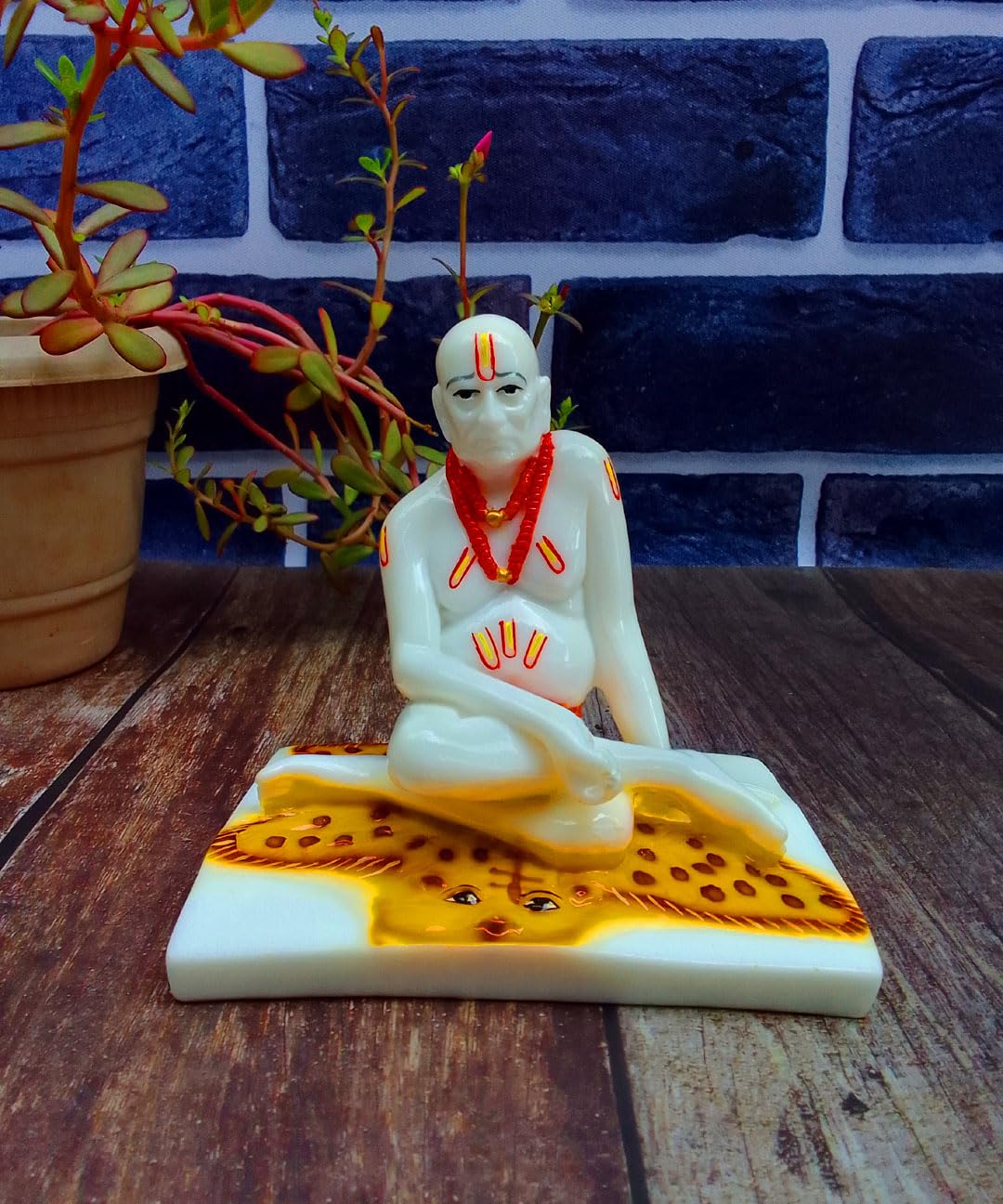 SHINDE EXPORTS Shree Swami Samarth murti Idol Statue for car Dashboard (11.5cm)