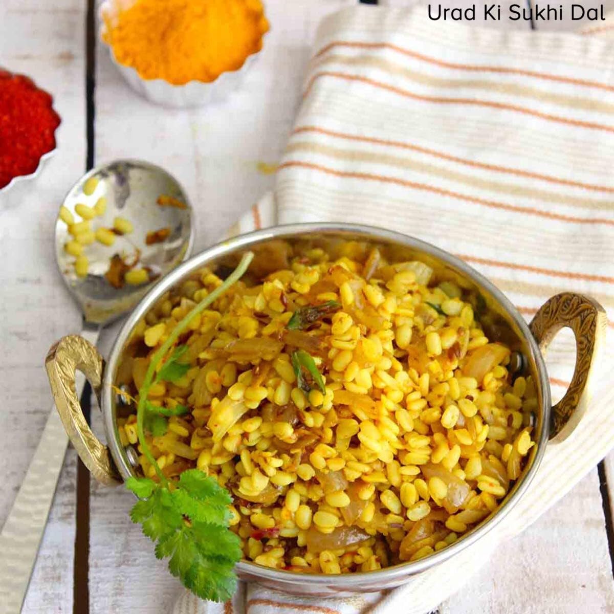 Urban Platter Yellow Chilli Powder, 250g (Mildly hot | Great for Chaats, Curries and Pickles)