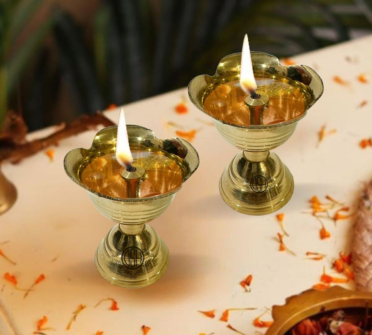 DSH Brass Diya Diwali Decoration Items for Home Décor Oil Lamp for Home Temple Pooja Articles Diwali Decoration Item . (Big)
