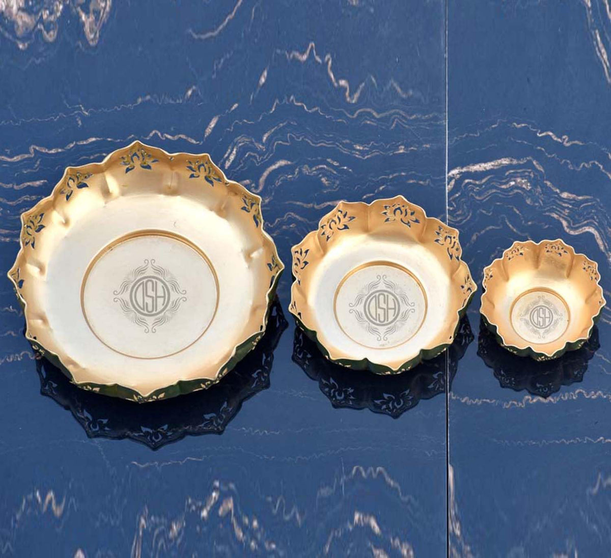 DSH Urli Bowl Traditional Decorative Beautiful Handcrafted Flowers and Tea Light Urli Bowl for Diwali/Home Decoration. (Set of -3)