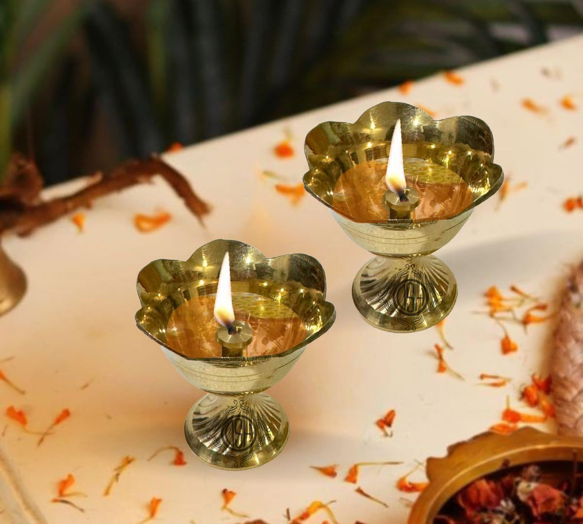 DSH Brass Flower Diya (Set of 2) Pooja Arti Deepak Akhand Jyoti Oil Lamp for Home Temple Puja Articles for Festive Decor.(DYA-21-ROSEp)