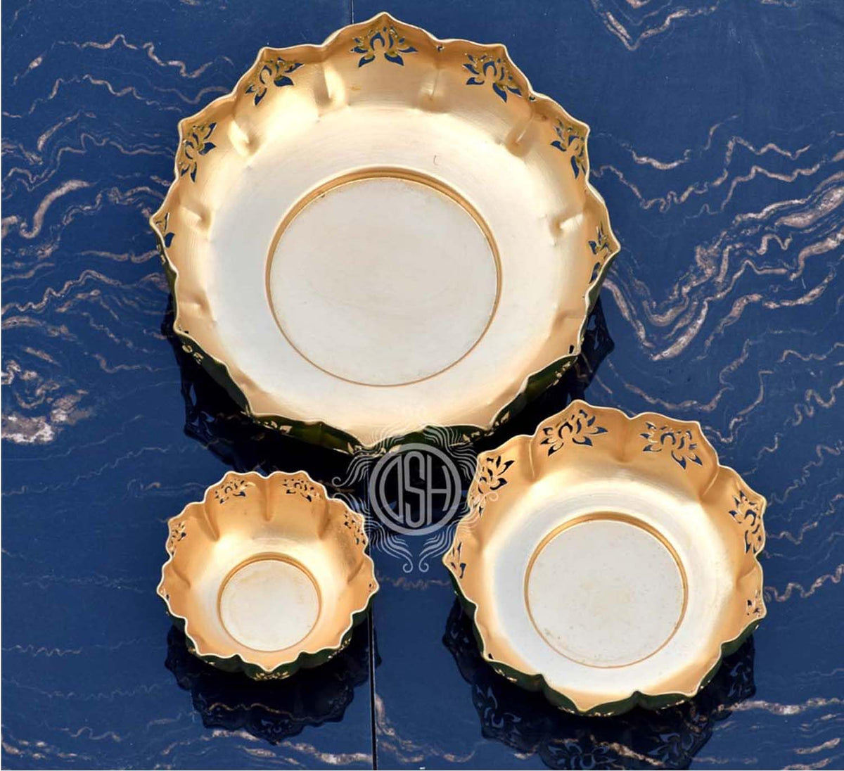DSH Urli Bowl Traditional Decorative Beautiful Handcrafted Flowers and Tea Light Urli Bowl for Diwali/Home Decoration. (Set of -3)