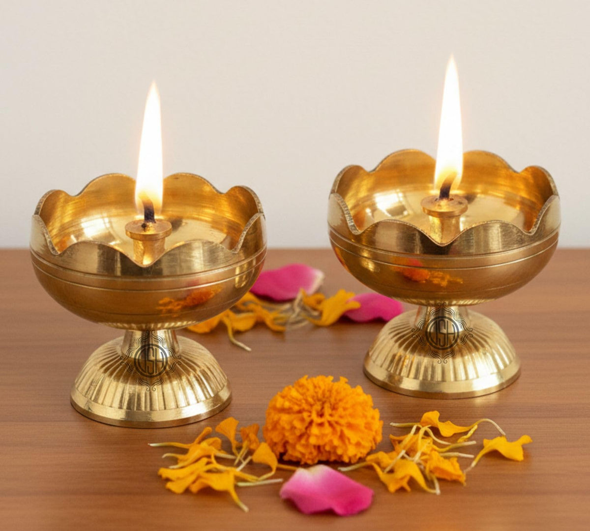 DSH Brass Diya Pure Brass Traditional Oil Puja Lamp for Temple, Mandir, Festival Decoration, Home Decor & Diwali Gift