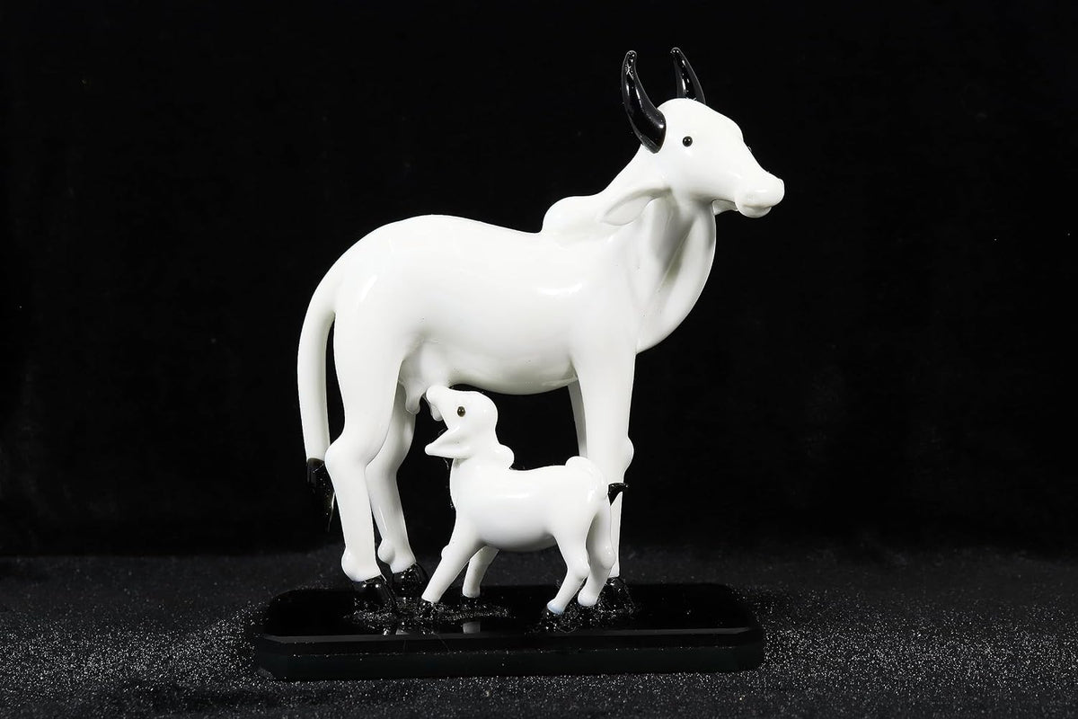NMII Home & Office Decor Glass Cow with Calf Idols, Figurines, Statue, Cow Showpieces for Decoration | Décorative Items for Living & Bedroom | Gift Items | Cow Miniatures Sculptures | Glass Cow Idols