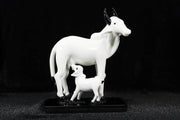 NMII Home & Office Decor Glass Cow with Calf Idols, Figurines, Statue, Cow Showpieces for Decoration | Décorative Items for Living & Bedroom | Gift Items | Cow Miniatures Sculptures | Glass Cow Idols