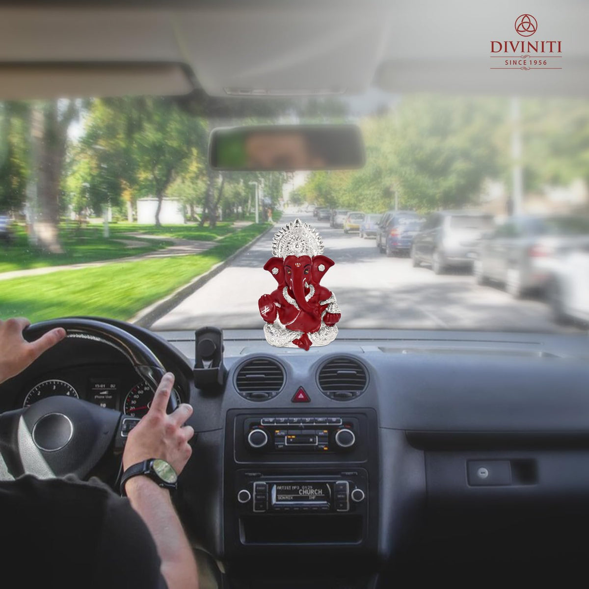 DIVINITI 999 Silver Plated Resin Lord Ganesha Idol for Car Dashboard, Tabletop|Ganesh Statue for Good Luck and Success|Ganpati Murti for Home Decor Mandir, Office Desk Puja Gift Red (8.4x4.2cm)