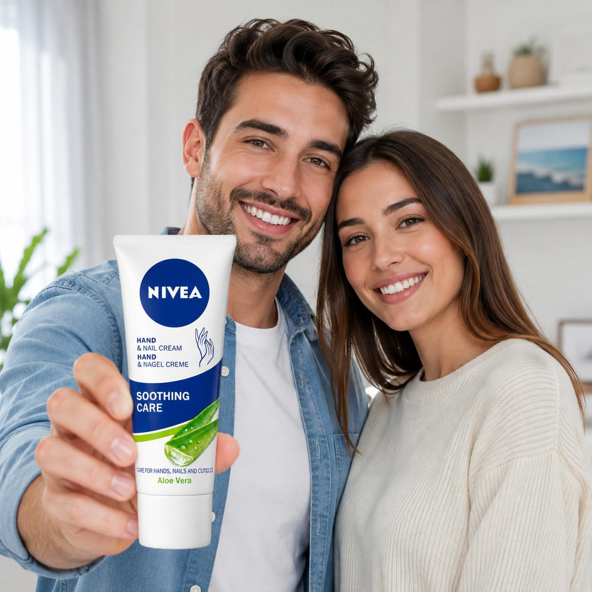 NIVEA Hand & Nail Cream Soothing Care with Aloe Vera, Moisturising Care for Dry Hands, Nails & Cuticles, 75 ml