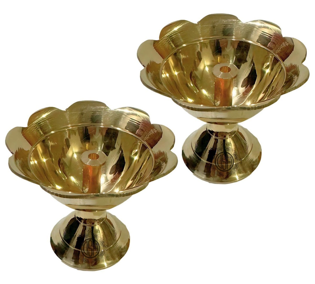 DSH Brass Diya for Pooja, Mandir, Diwali Festival Oil lamp Diya for Daily Pooja/Diwali Home Decoration and Gifting. (Big)