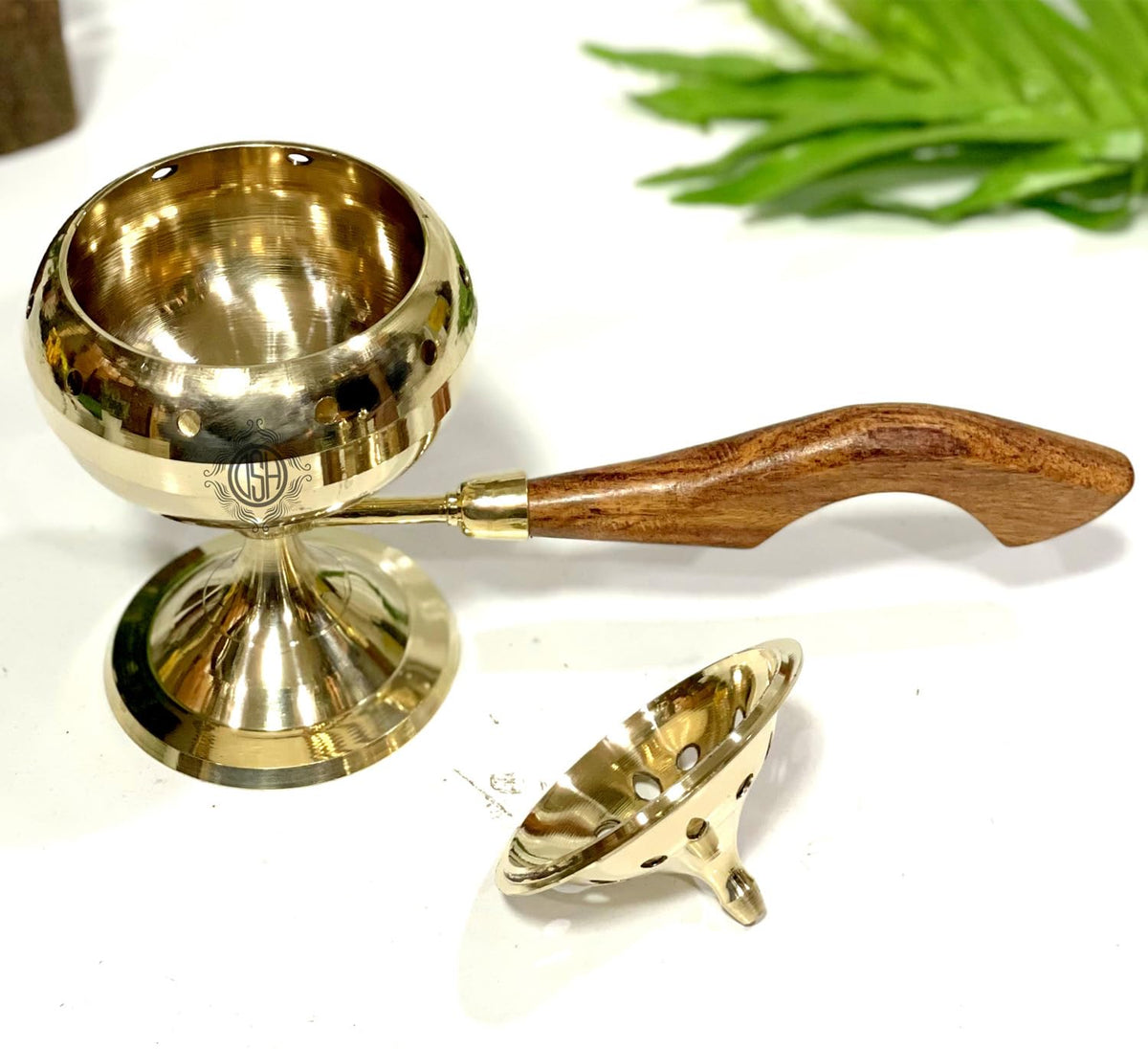 DSH Brass Loban Burner with Handle, Dhoop Dhuni Burner Sambrani Dhoop, Resin & Home Office Temple Prayer Butler. (Big)