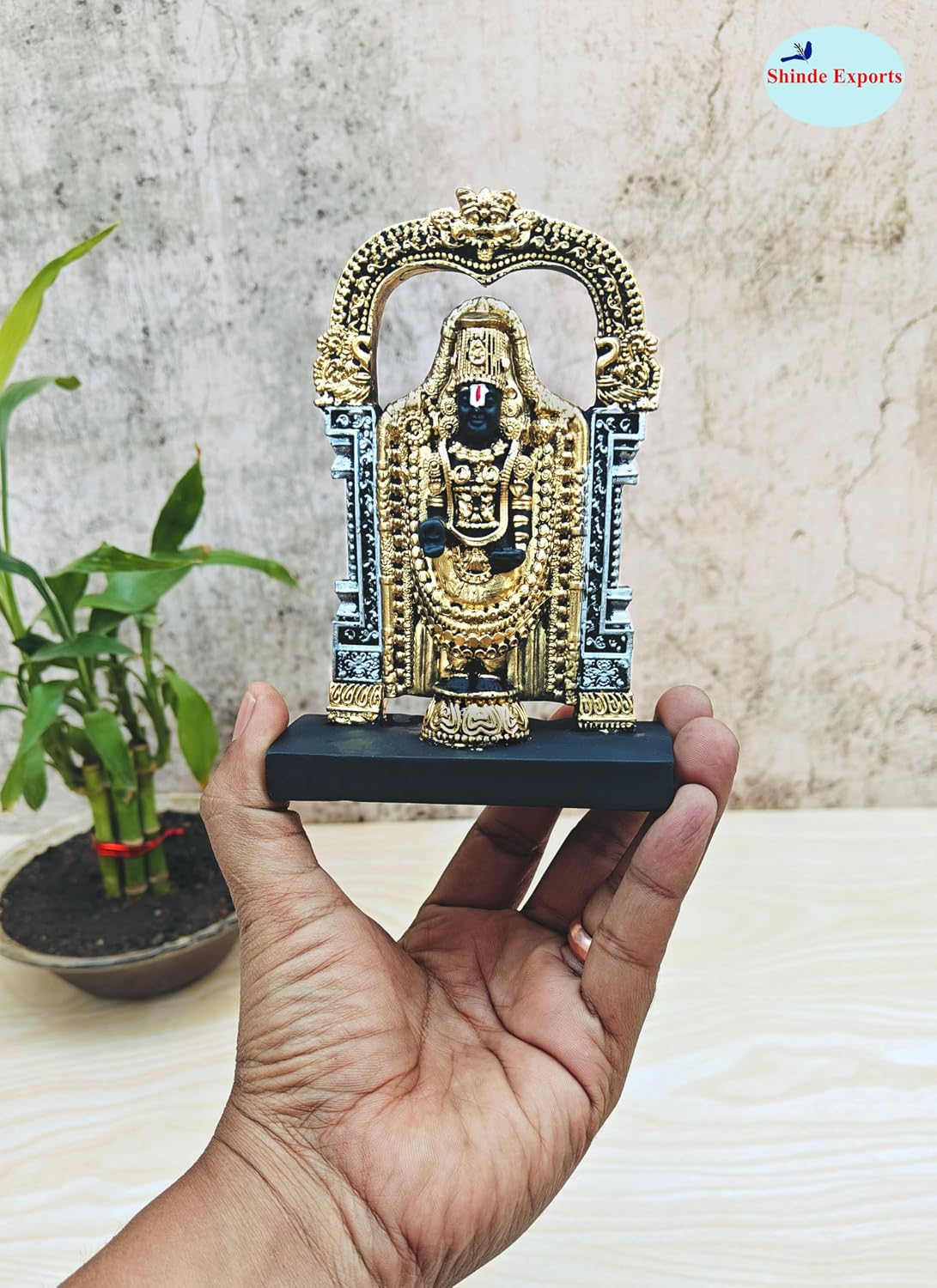 SHINDE EXPORTS Govinda Idol for car Dashboard/Balaji murti for car/tirupati Balaji murti/Balaji Statue for Pooja Room (5.5 inches Balaji)