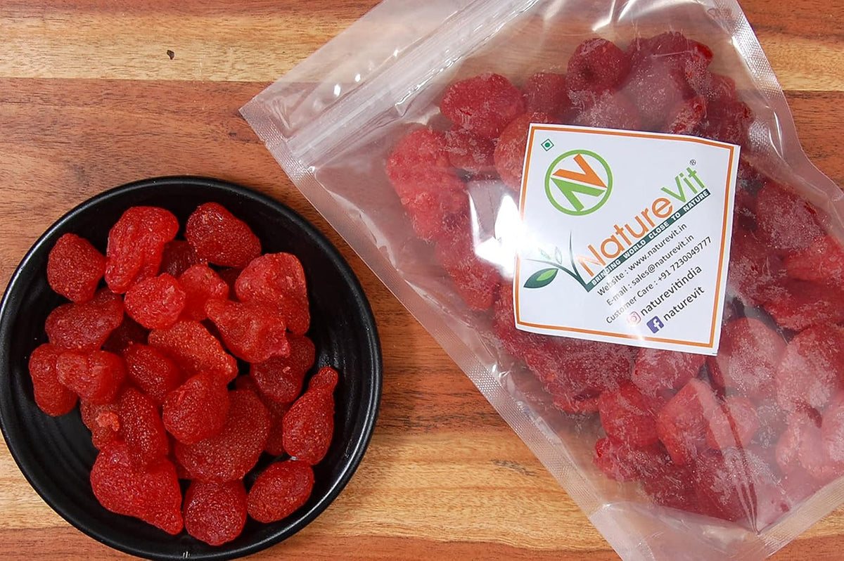 NatureVit Dried Strawberries 300 Gram Jar | Dehydrated Strawberry Slices | Naturally Sweet, No Added Sugar | Healthy Fruit Snack & Topping