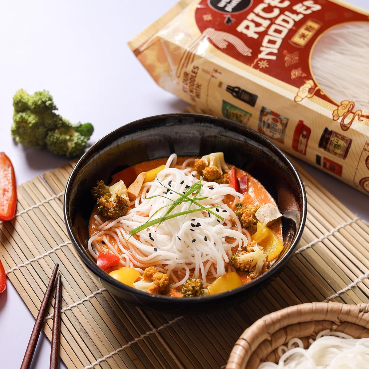 Urban Platter Rice Noodles, 400g (Naturally Gluten Free, Made with Rice Flour, No Additives, Ideal for Pan Asian Cooking)