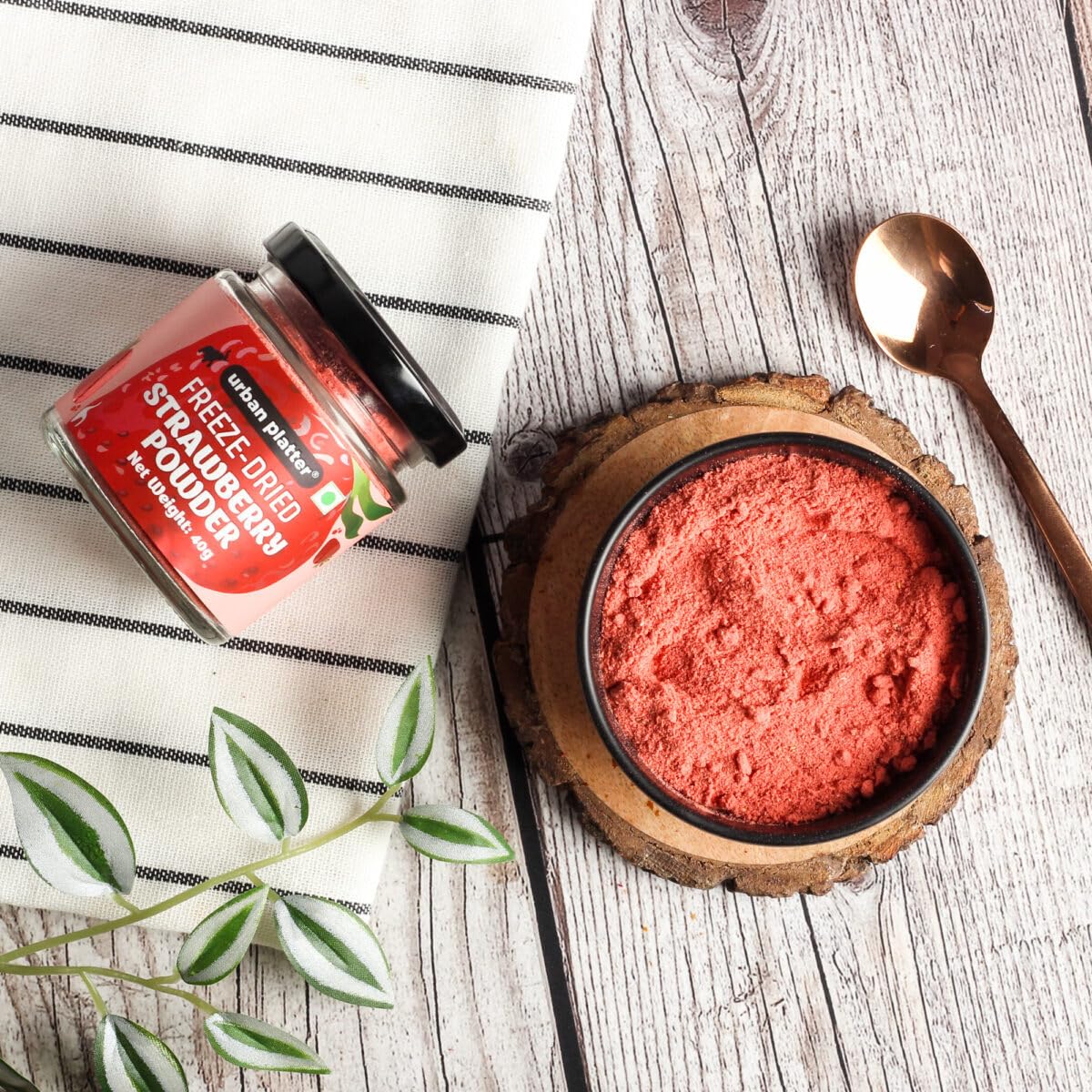 Urban Platter Freeze-Dried Strawberry Powder, 40g