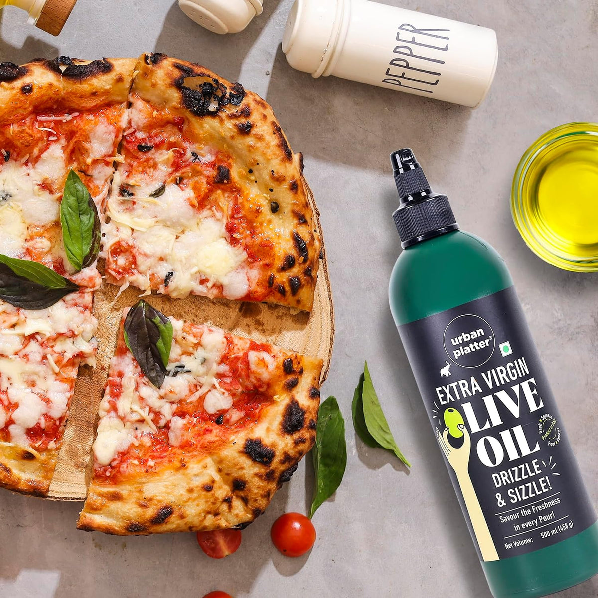 Urban Platter Extra Virgin Olive Oil in Squeezy Bottle, 500ml [Product of Italy | Convenient Squeezable Bottle | Argemone Oil Free]