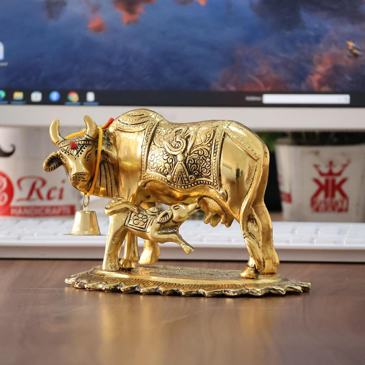 KridayKraft Metal Om Kamdhenu Cow and Calf Metal Statue for Good Luck,Feng Shui As Table Top Figurine,Vastu,Religious Gau MATA Idol Home,Office&Table Decorative,Animal