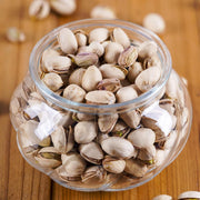 Urban Platter Roasted Salted California Pistachios, 100g [Lightly Salted | Premium California Pistachios In Shell | Rich in Fibre | Rich in Protein | Add to Fruit Salads, Oatmeals, Trail Mixes, Desserts, Baked Goods]