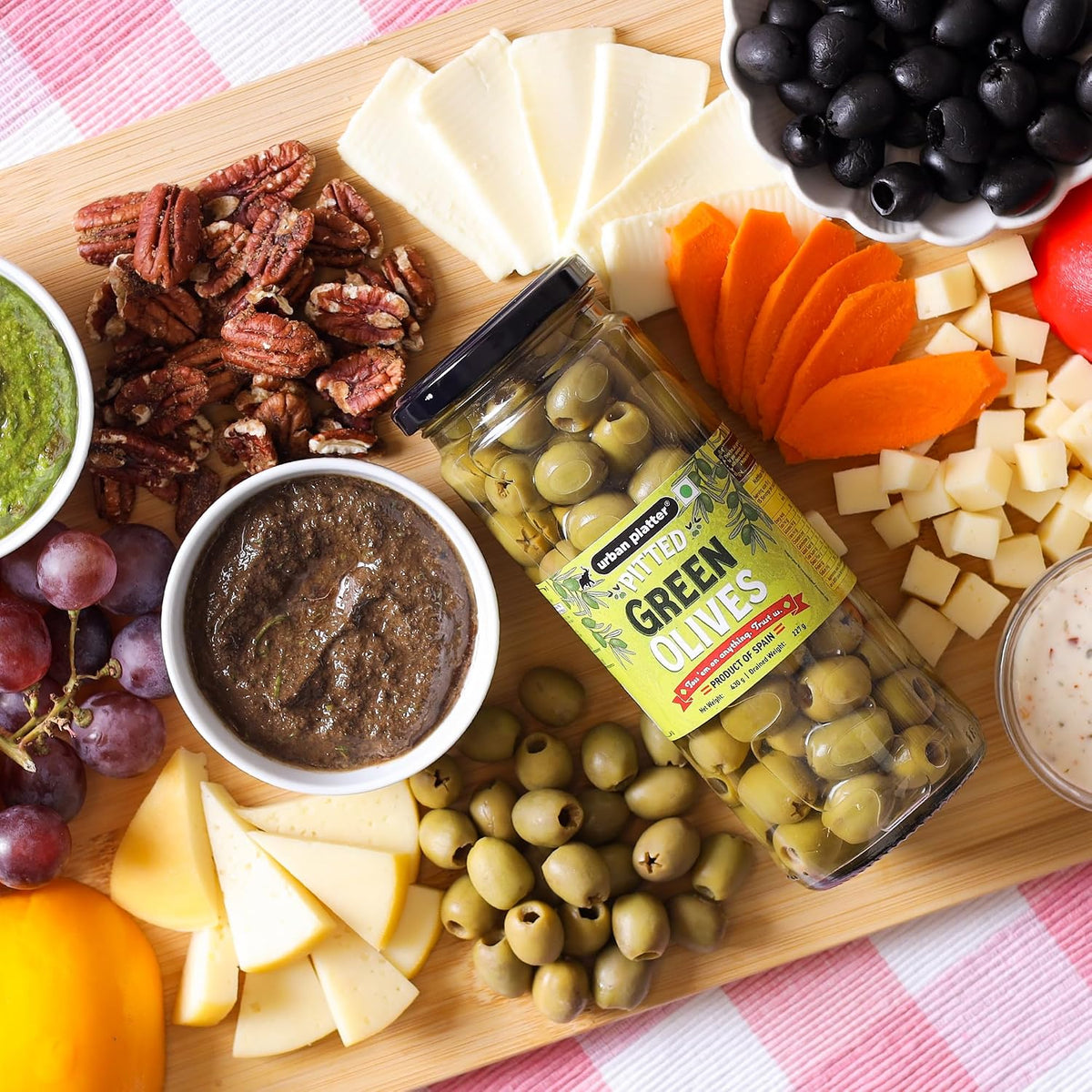 Urban Platter Pitted Green Spanish Olives, 430g (Whole & Seedless | Crisp & Tangy Mediterranean Flavour | Great for Salads, Mezze, Sandwiches & Snacking)
