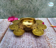 SHINDE EXPORTS ShGodess Laxmi/Lakshmi Brass Diya deepam lamp for puja/Pooja Worship. (Design 2)