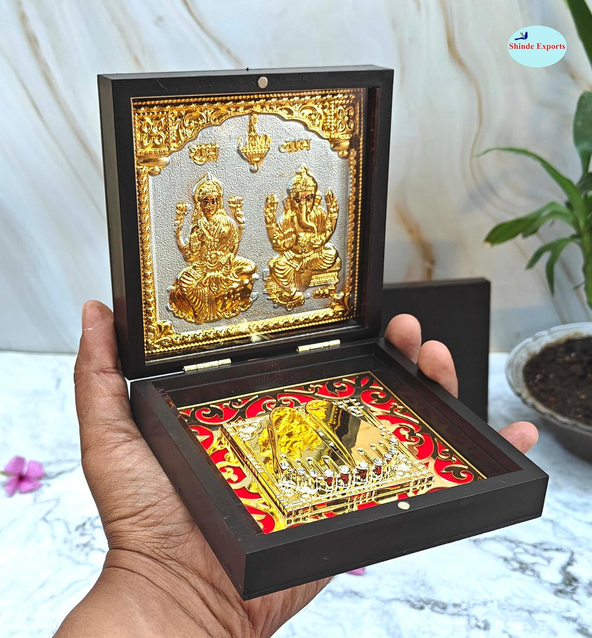 SHINDE EXPORTS Shirdi Sai Baba Charan paduka Gift Box for puja (12x12cm)