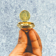 SHINDE EXPORTS Shirdi Saibaba Figure Golden Brass Diya for puja for Home Decor (4cm Siting Style Diya)