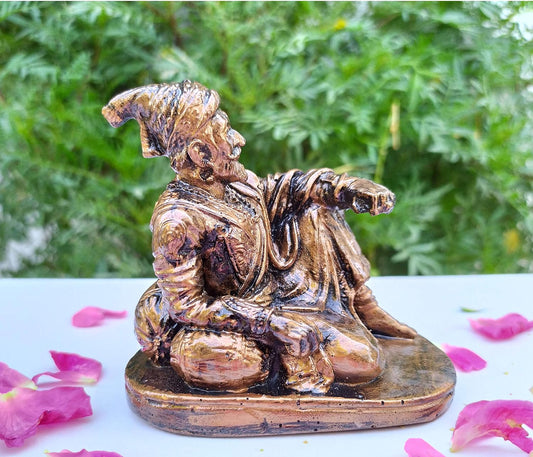 SHINDE EXPORTS Chatrapati Shivaji Maharaj Statue murti Idol for car Dashboard (Copper)