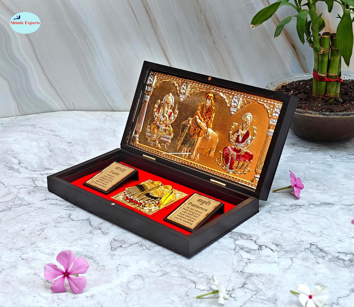 SHINDE EXPORTS Shirdi Sai Baba Charan paduka Gift Box for puja (21x11.5cm)