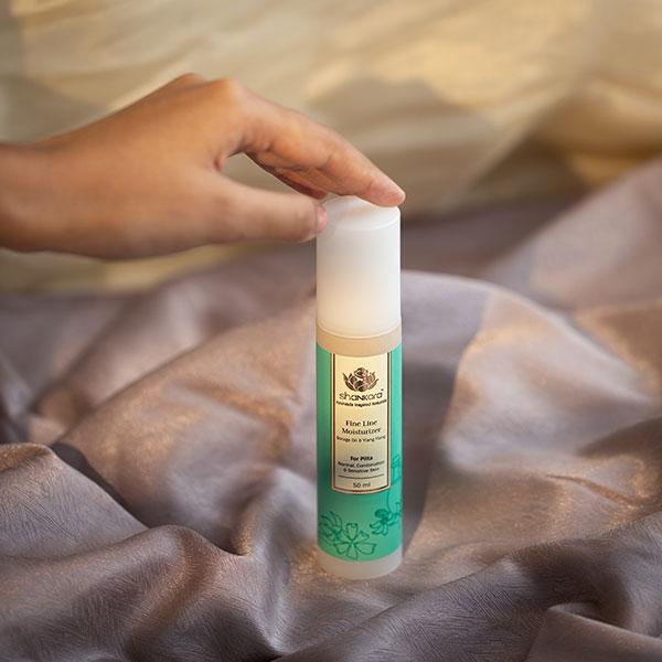 Sri Sri Tattva Fine Line Moisturizer, by Shankara - 50ml