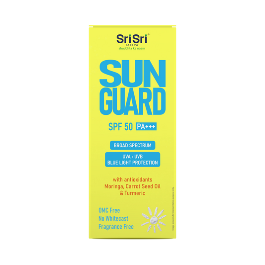 Sri Sri Tattva Sunguard, SPF 50 PA +++ | With Anti Oxidants Moringa, Carrot Seed Oil & Turmeric | 50 g